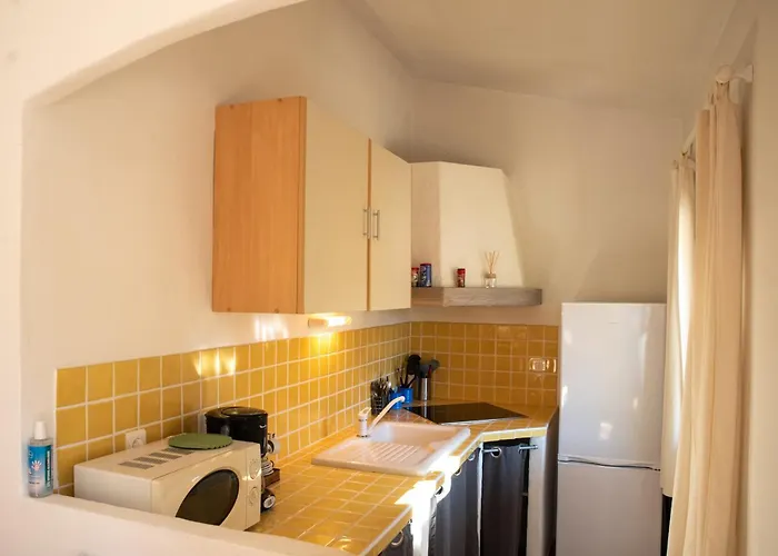 Villa Mini Independante Ideale Et Tres Bien Situee *