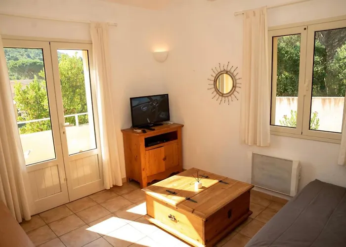 Mini Independante Ideale Et Tres Bien Situee * Porto-Vecchio (Corsica)